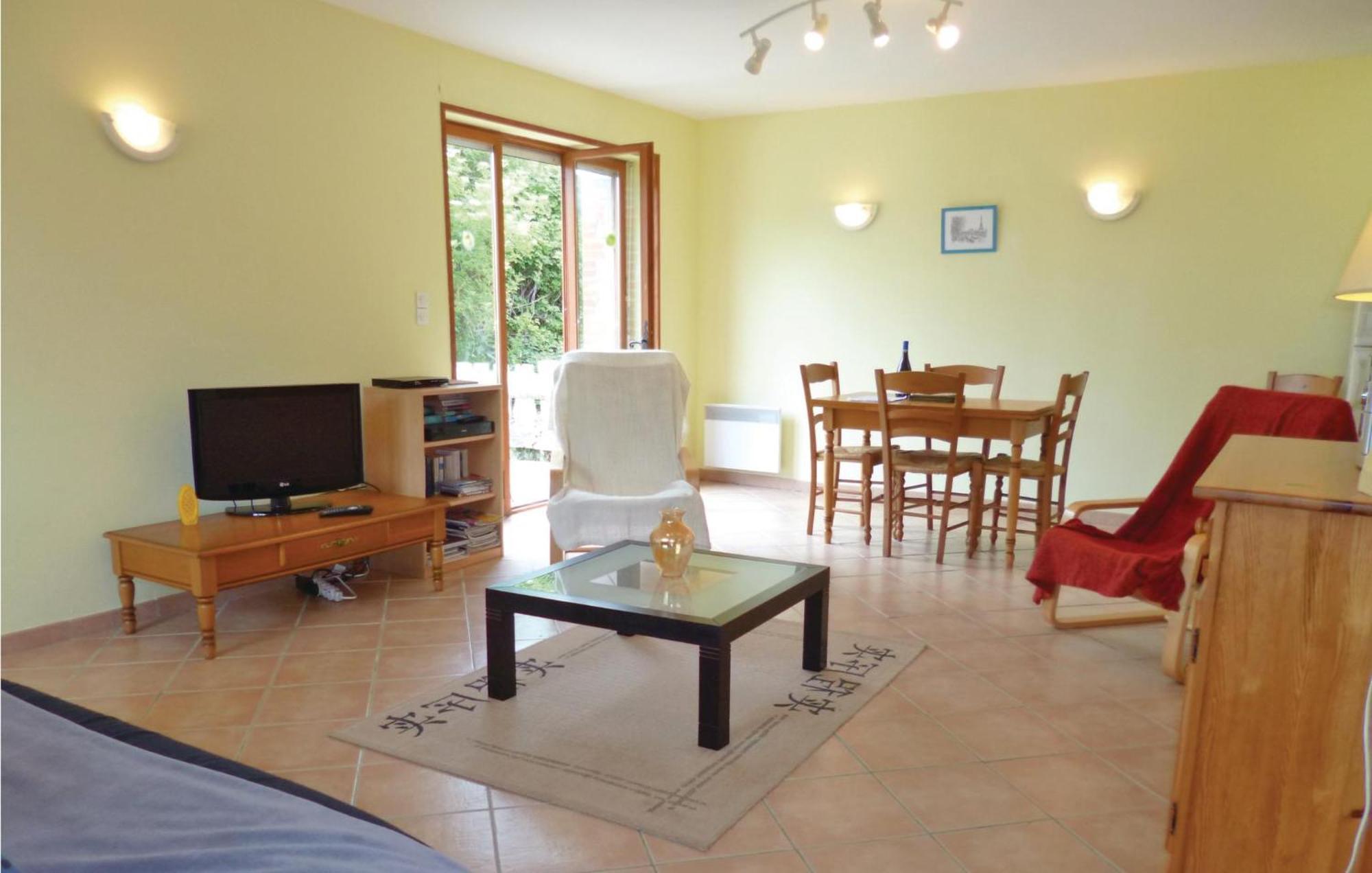 3 Bedroom Cozy Home In Brucheville Carentan-les-Marais ภายนอก รูปภาพ